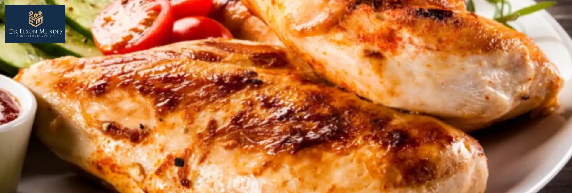Peito de frango alto em proteínas