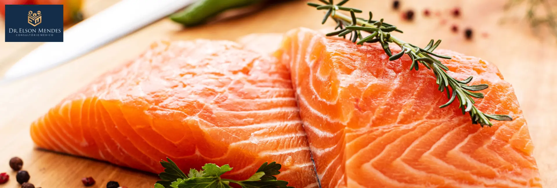 100g de Salmão contém 20g de proteína